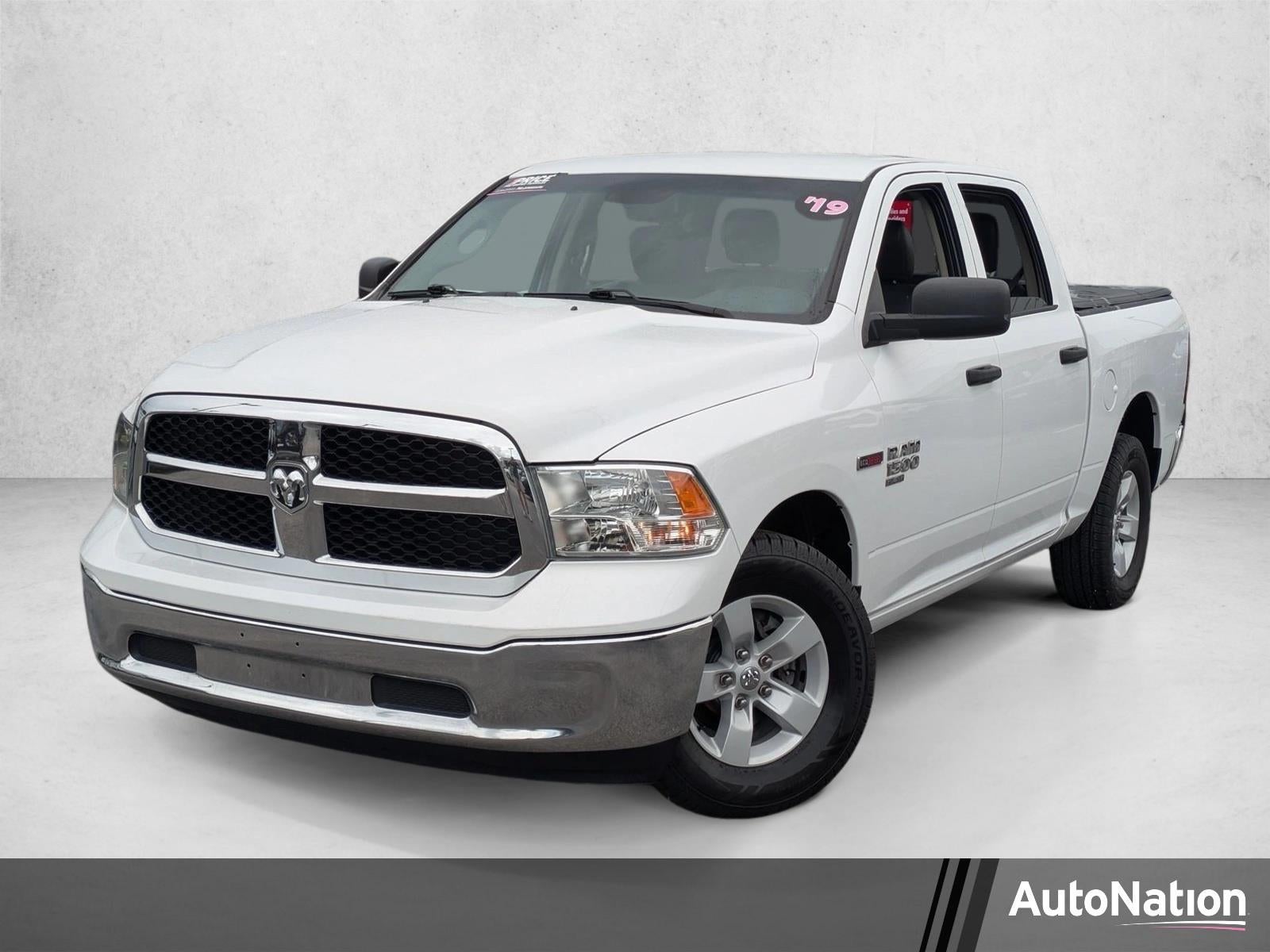 2019 RAM 1500 Classic Tradesman 4x2 Crew Cab 5'7" Box