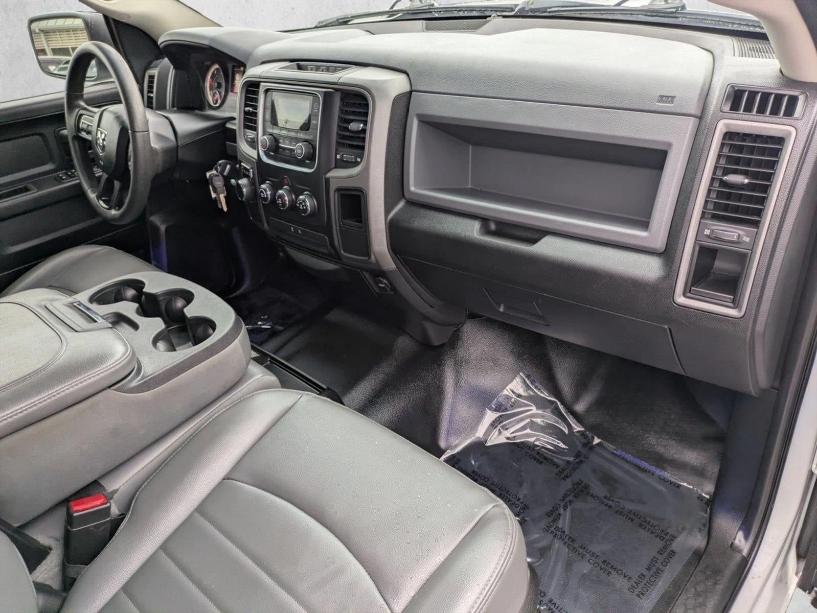 2019 RAM 1500 Classic Tradesman 4x2 Crew Cab 5'7" Box