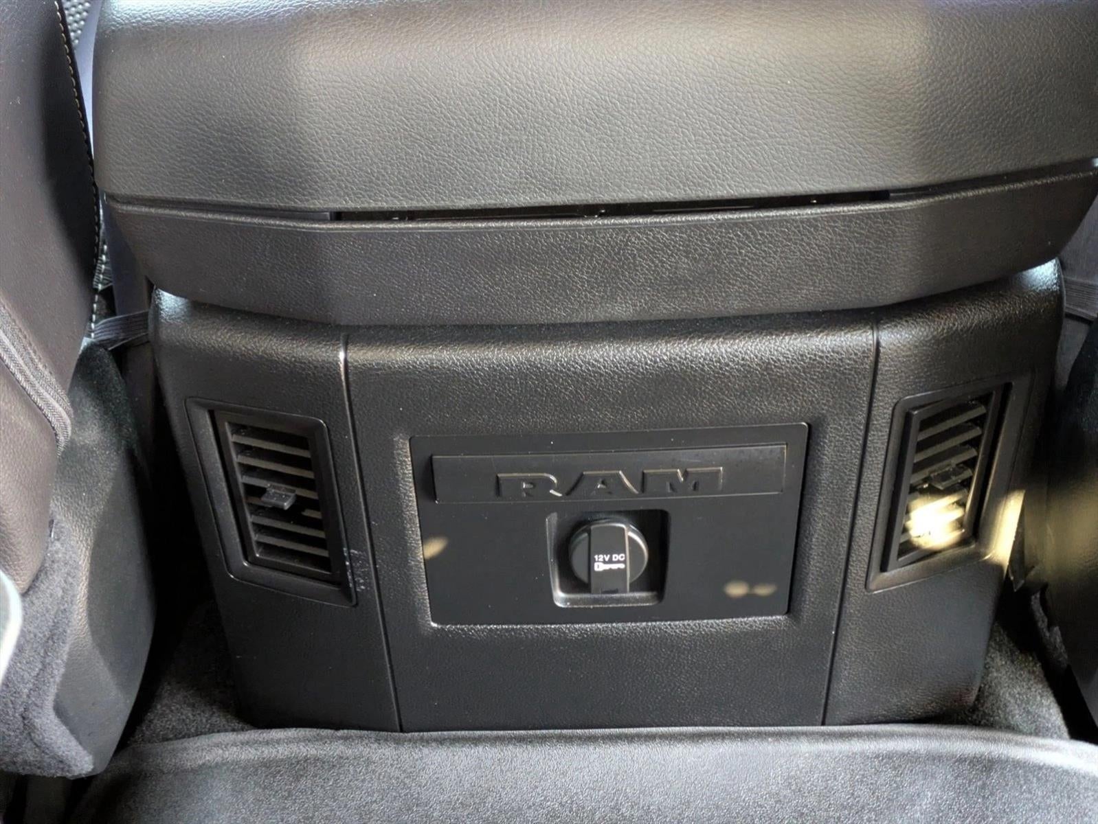 2016 RAM 1500 2WD Crew Cab 5.7 Ft Box Sport