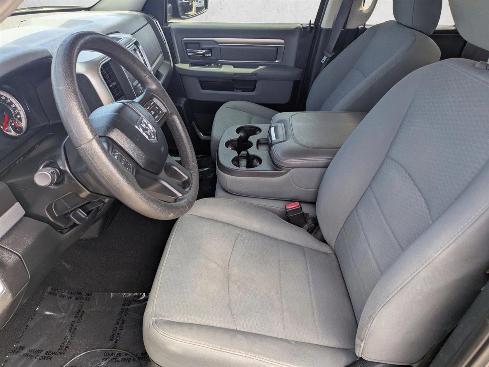 2017 RAM 1500 SLT 4x4 Quad Cab 6'4" Box