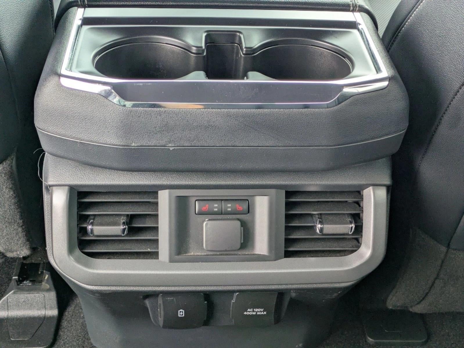 2022 Ford F-150 LARIAT 4WD SuperCrew 5.5' Box