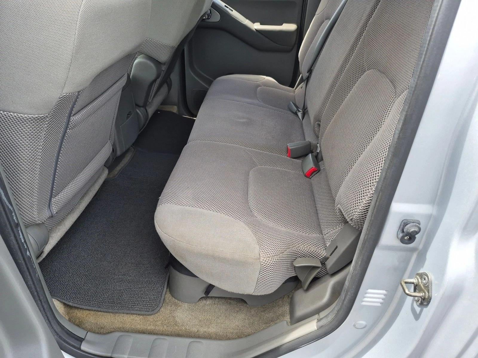 2011 Nissan Frontier 2WD Crew Cab LWB Auto SV