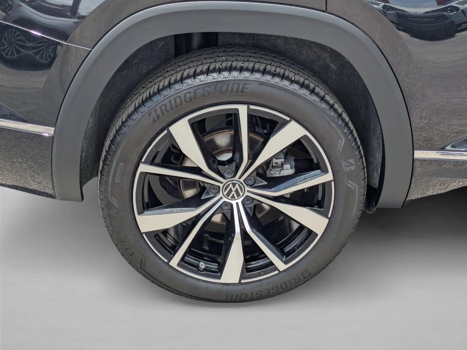 2024 Volkswagen Atlas 2.0T SEL Premium R-Line 4MOTION