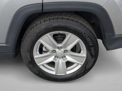 2022 Jeep Compass Latitude FWD