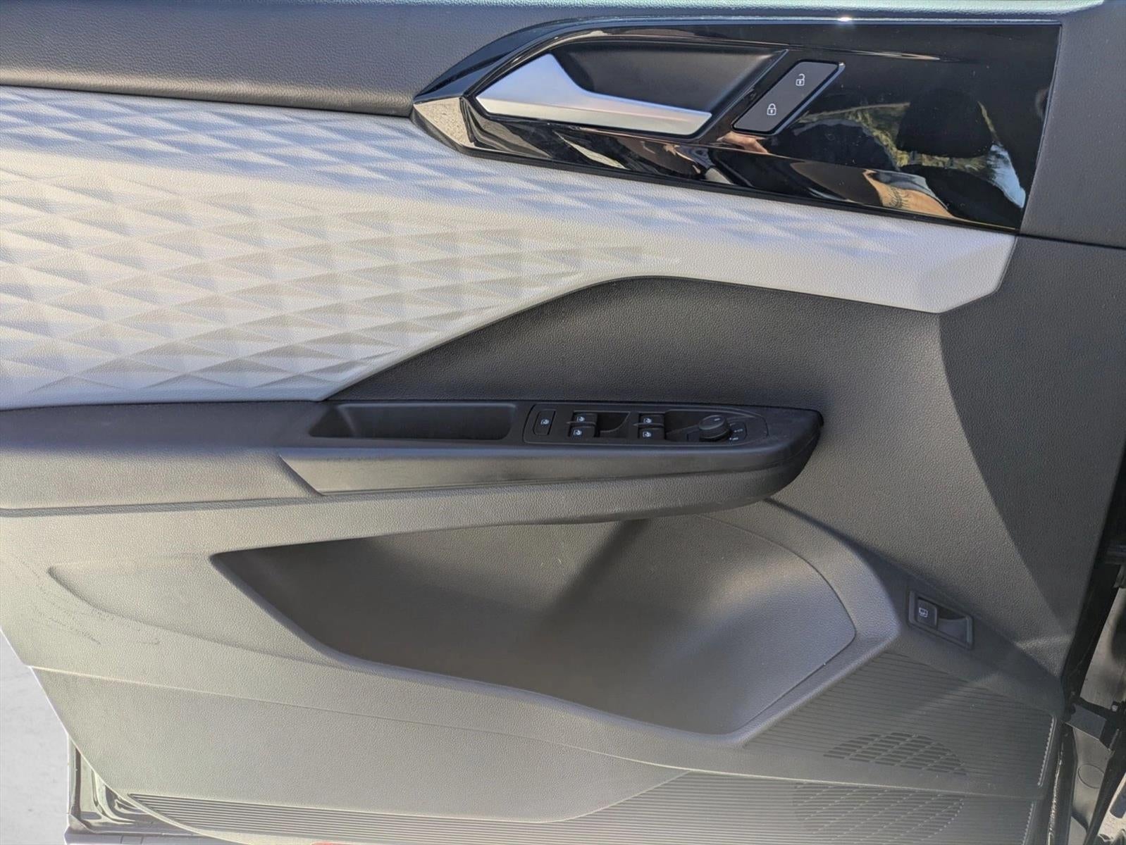 2022 Volkswagen Taos S FWD