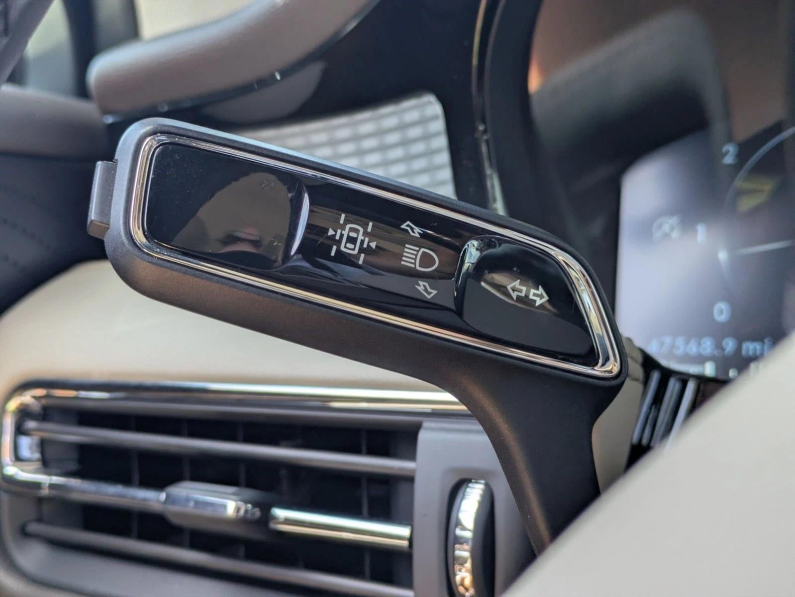 2023 Lincoln Corsair Standard FWD