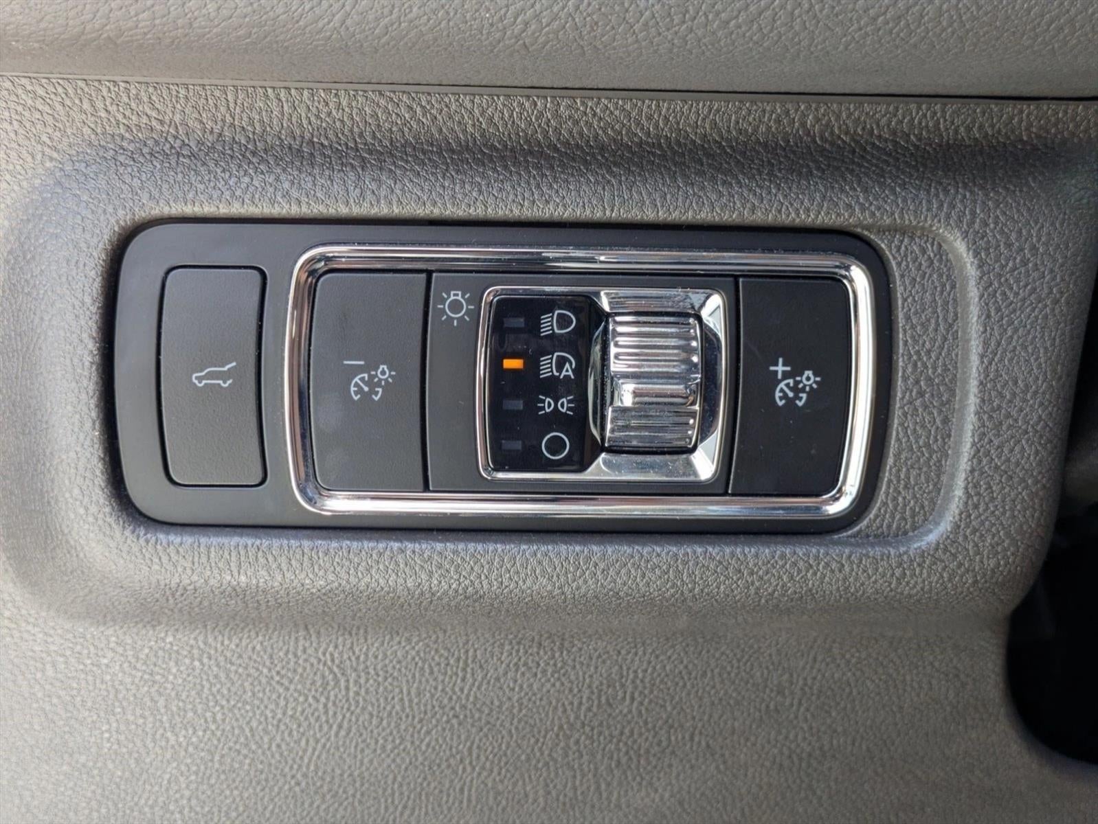 2023 Lincoln Corsair Standard FWD