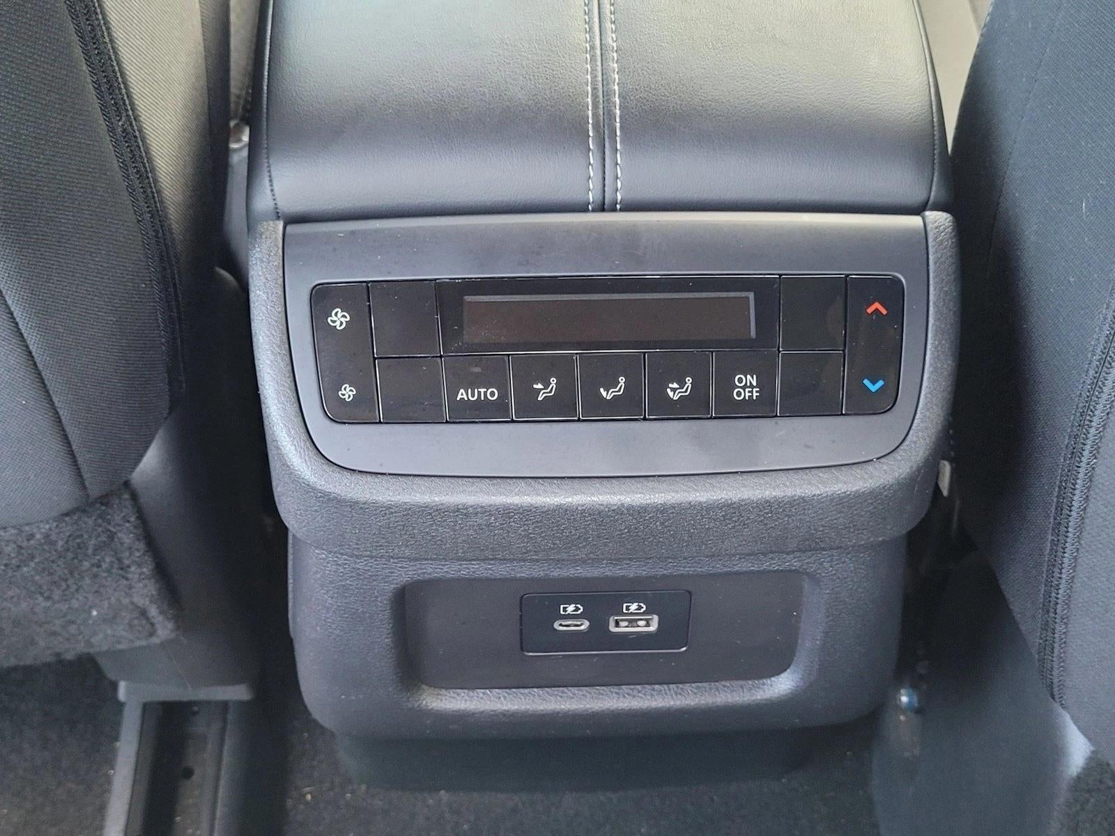 2024 Nissan Pathfinder SV 2WD