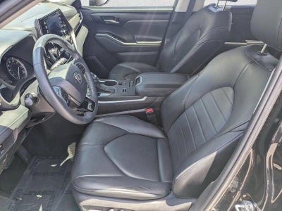 2021 Toyota Highlander XLE FWD (Natl)