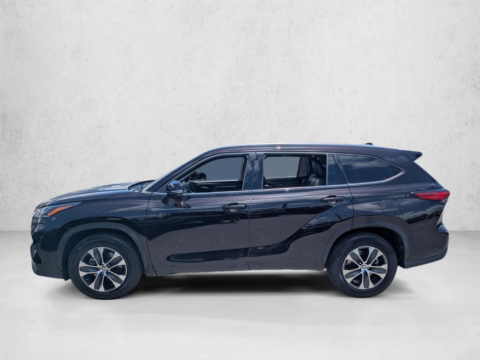 2021 Toyota Highlander XLE FWD (Natl)