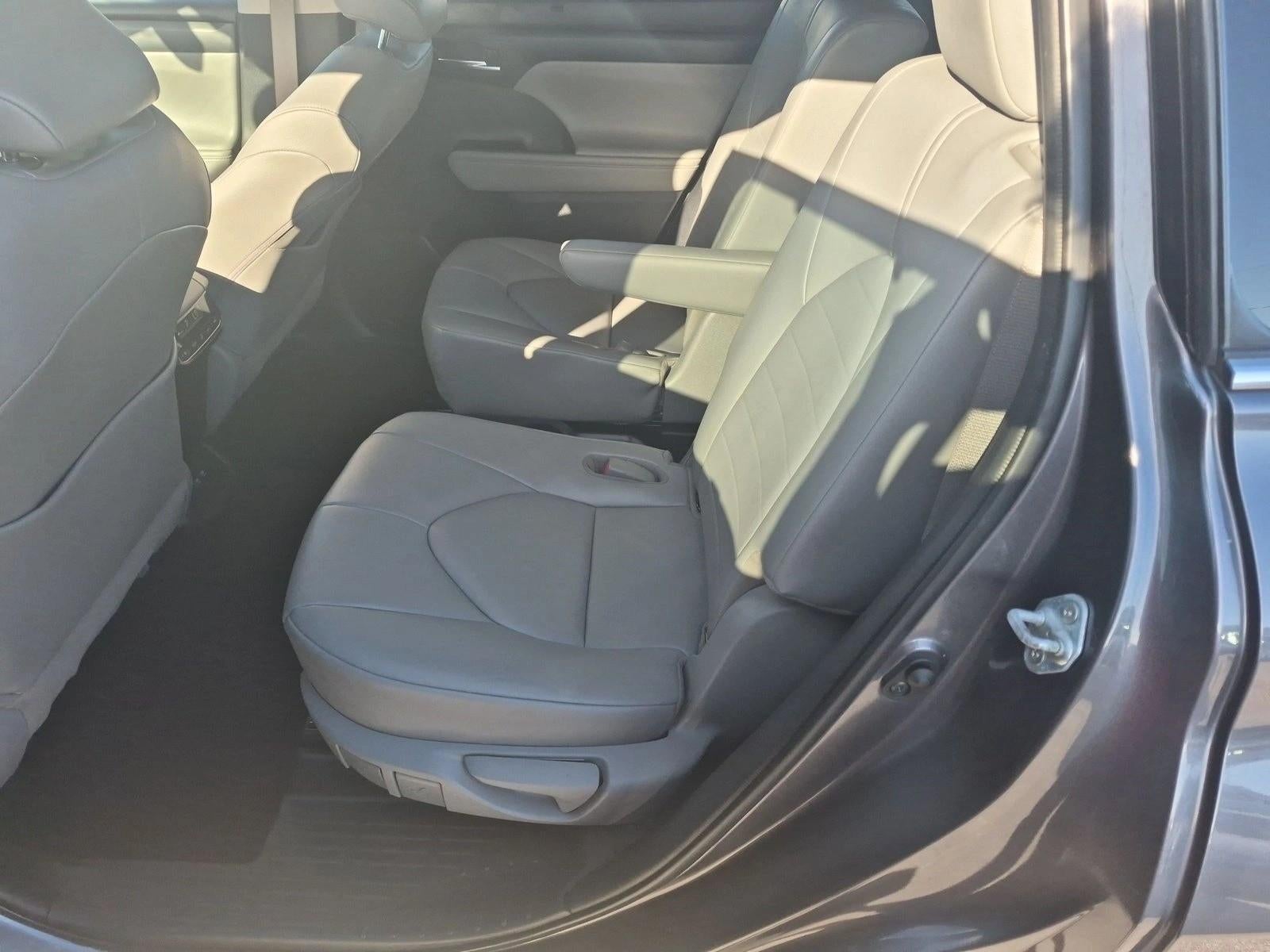 2021 Toyota Highlander XLE AWD (Natl)