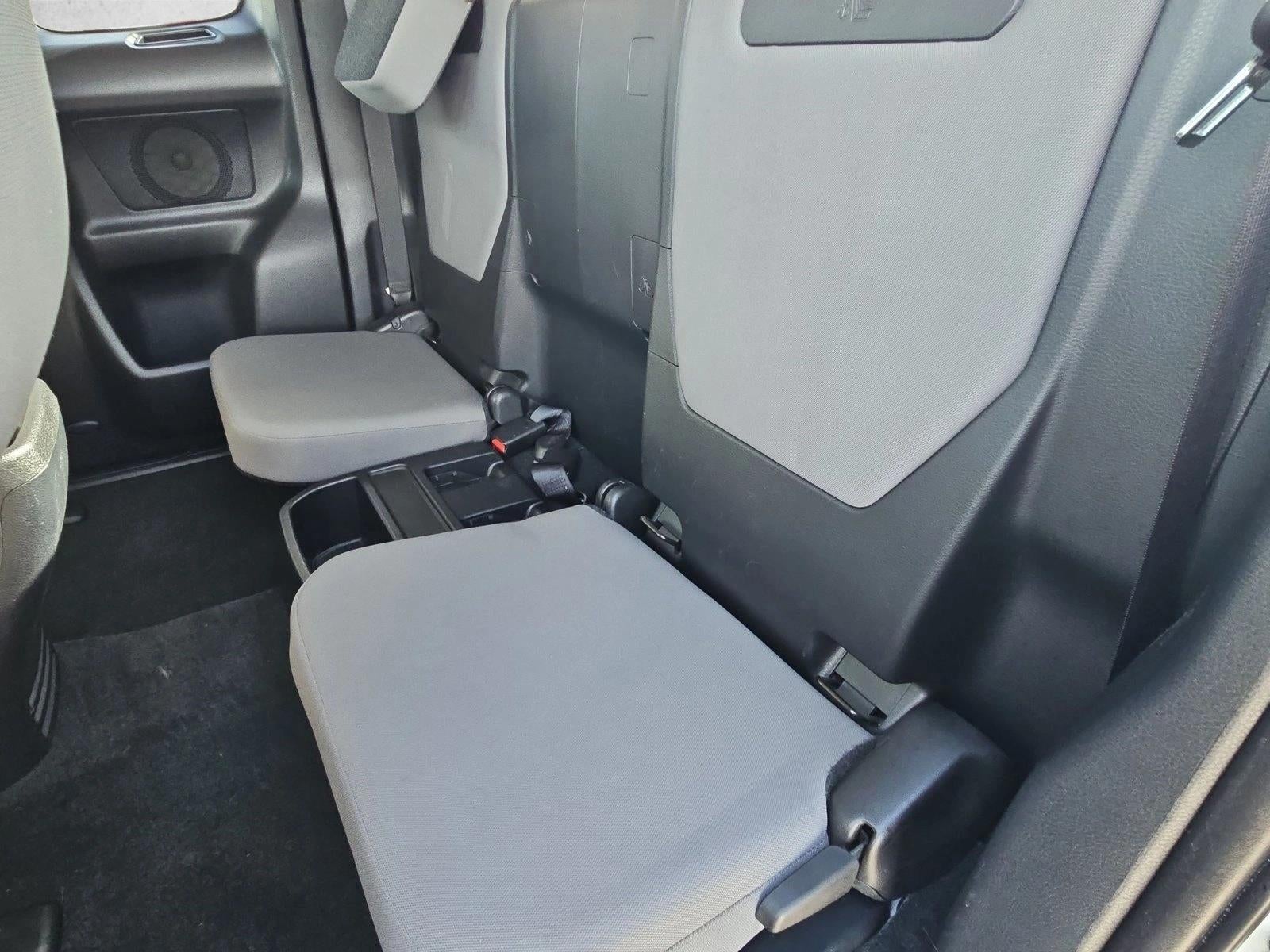 2017 Toyota Tacoma SR5 Access Cab 6' Bed V6 4x4 AT (SE)