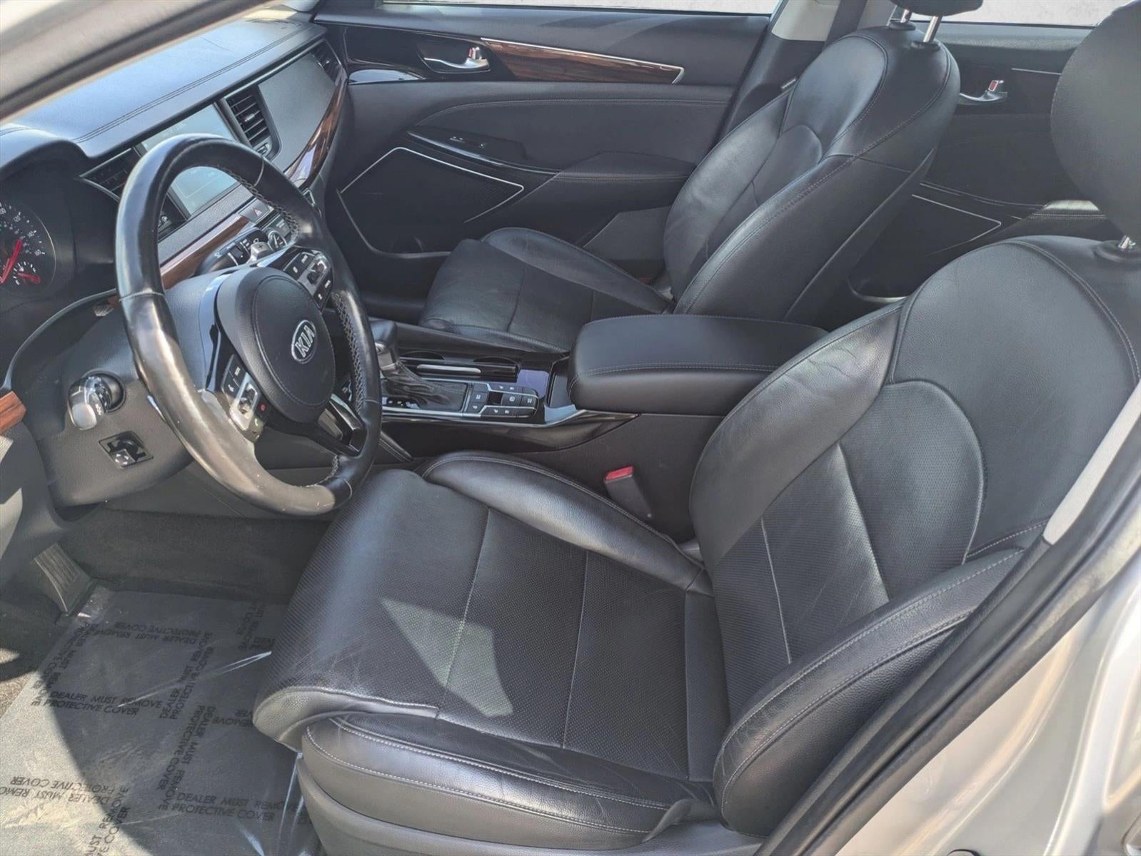 2017 Kia Cadenza Technology Sedan