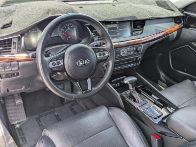 2017 Kia Cadenza Premium Sedan