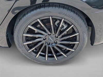 2017 Kia Cadenza Premium Sedan