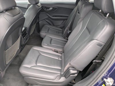 2022 Audi Q7 Premium 55 TFSI quattro