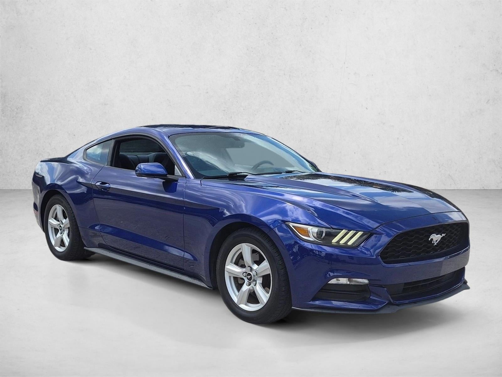 2016 Ford Mustang 2dr Fastback V6