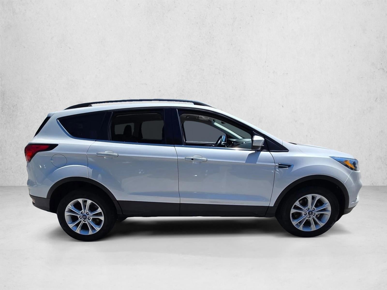2019 Ford Escape SEL FWD