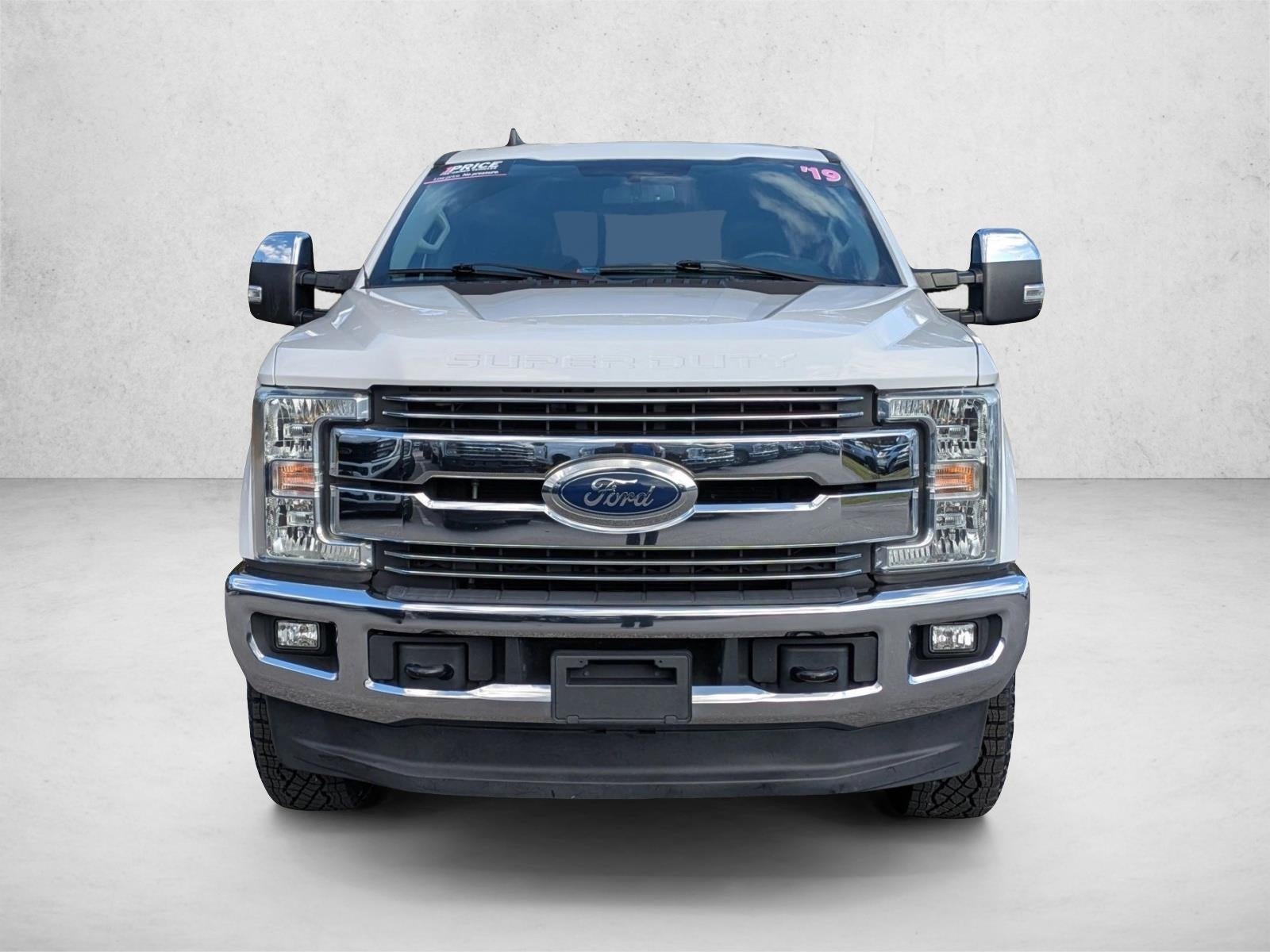 2019 Ford Super Duty F-250 SRW LARIAT 4WD Crew Cab 6.75' Box