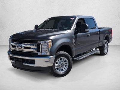 2019 Ford Super Duty F-250 SRW XLT 4WD Crew Cab 6.75' Box