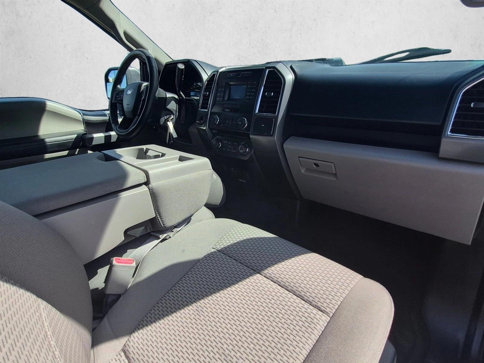 2016 Ford F-150 2WD SuperCrew 5-1/2 Ft Box XLT