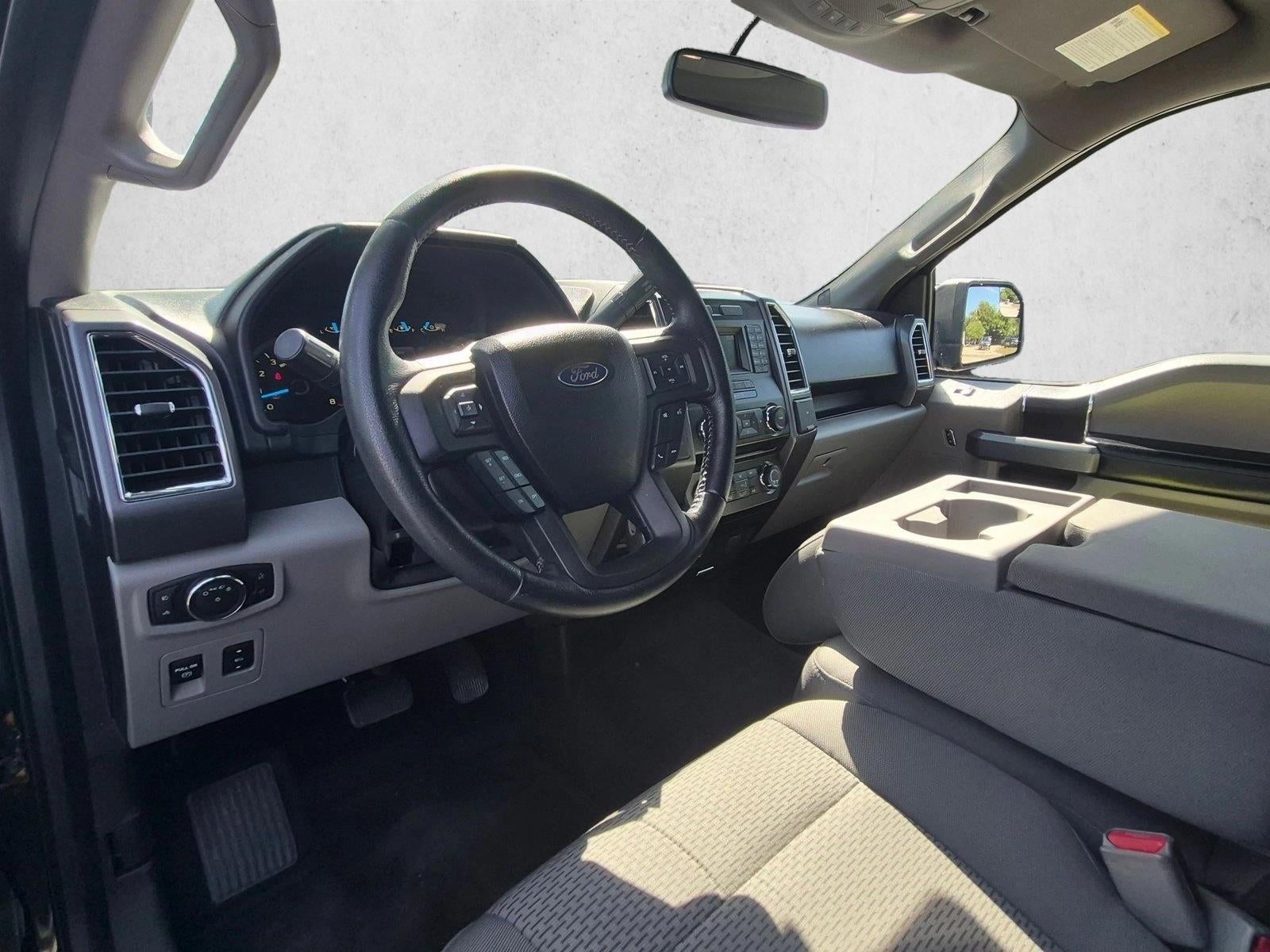 2016 Ford F-150 2WD SuperCrew 5-1/2 Ft Box XLT