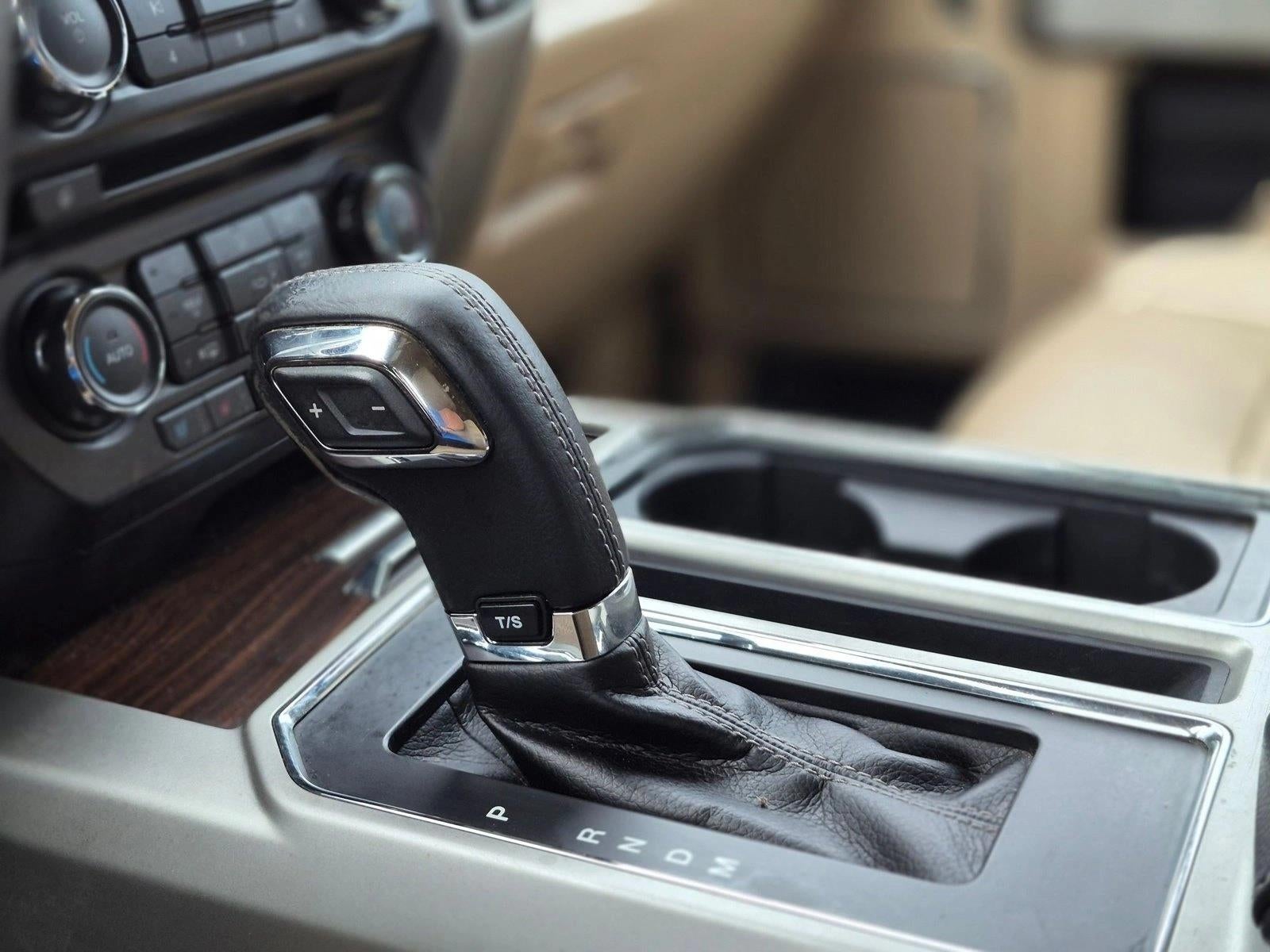 2017 Ford F-150 Lariat 2WD SuperCrew 5.5' Box