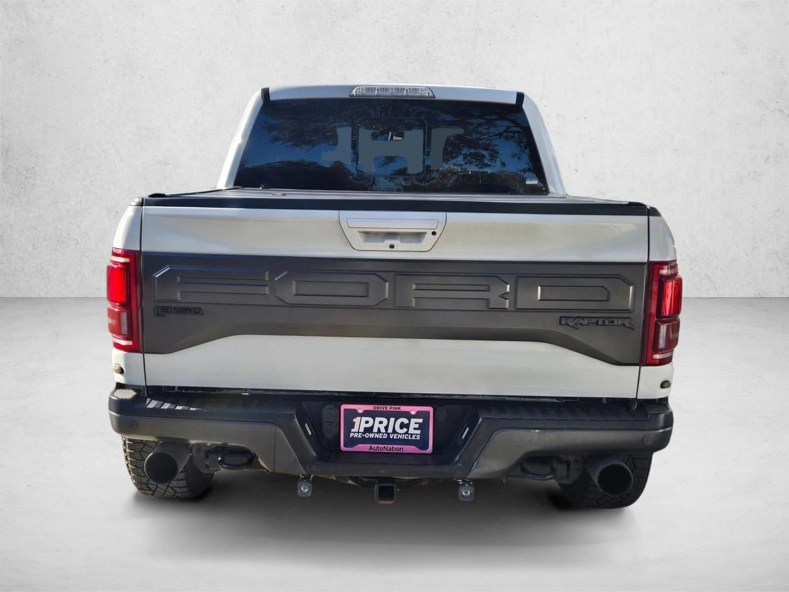 2017 Ford F-150 Raptor 4WD SuperCrew 5.5' Box