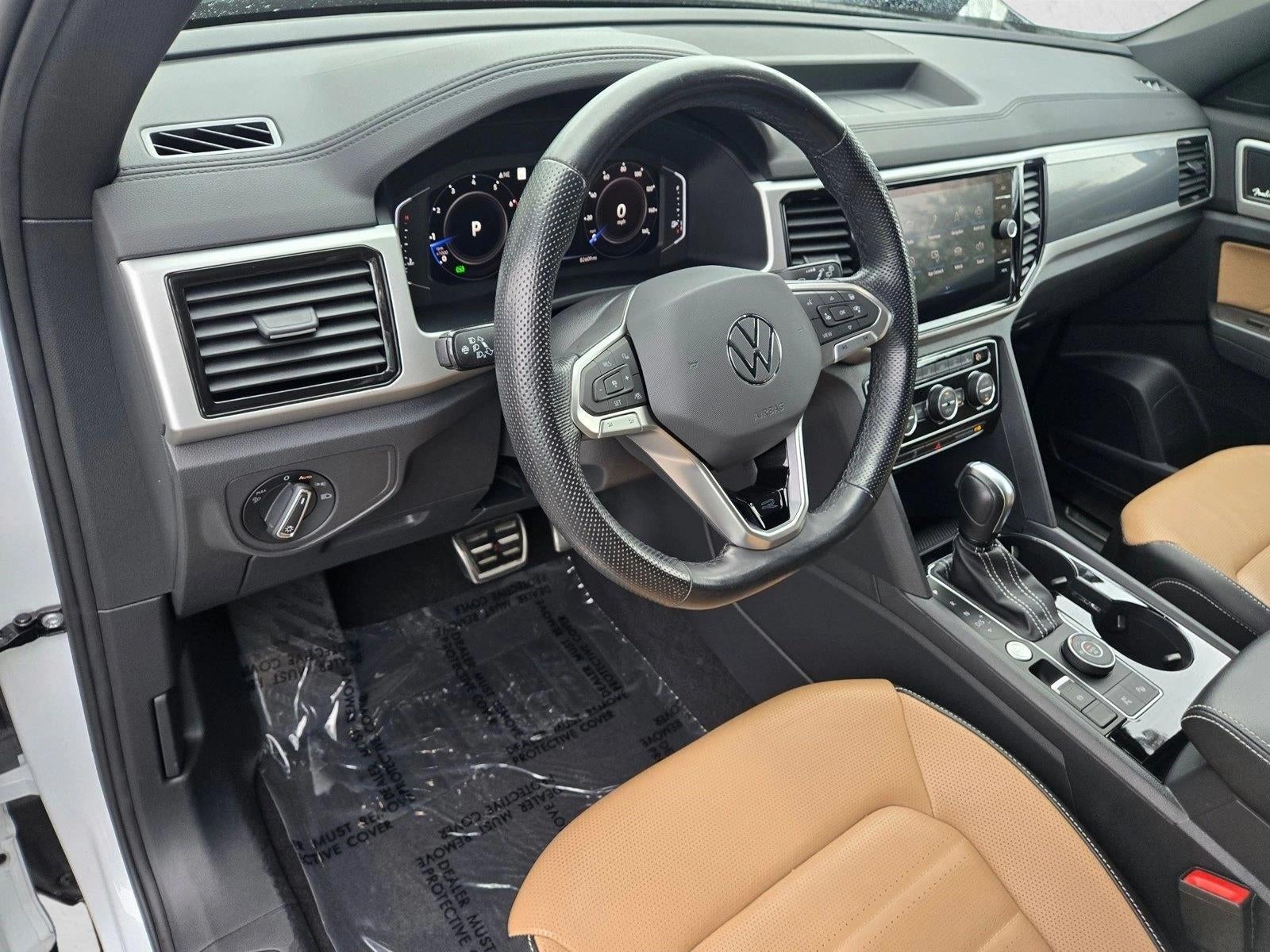 2022 Volkswagen Atlas Cross Sport 3.6L V6 SEL Premium R-Line 4MOTION