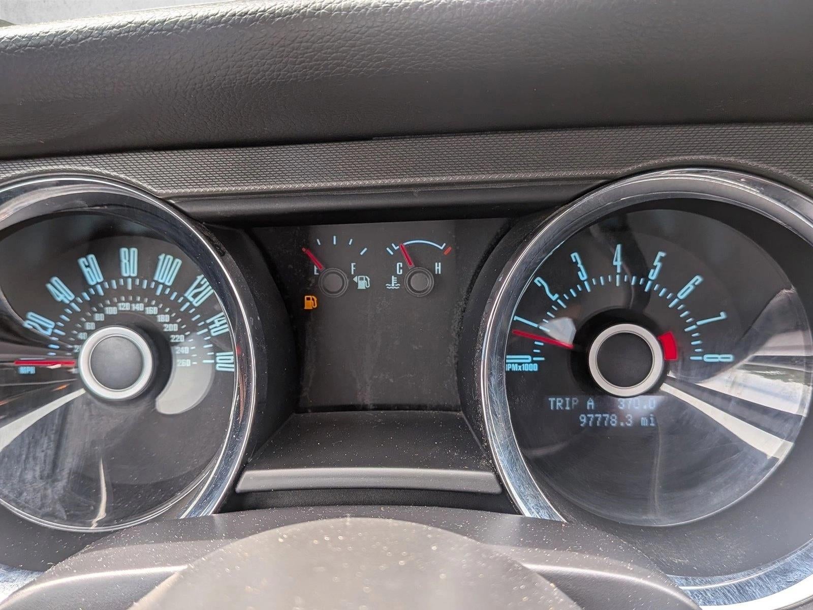2013 Ford Mustang 2dr Cpe V6
