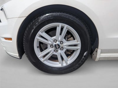 2013 Ford Mustang 2dr Cpe V6