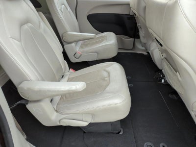 2021 Chrysler Pacifica Touring L FWD