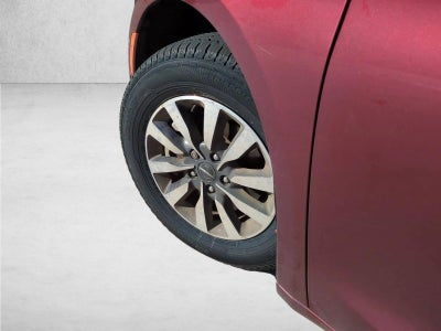 2021 Chrysler Pacifica Touring L FWD