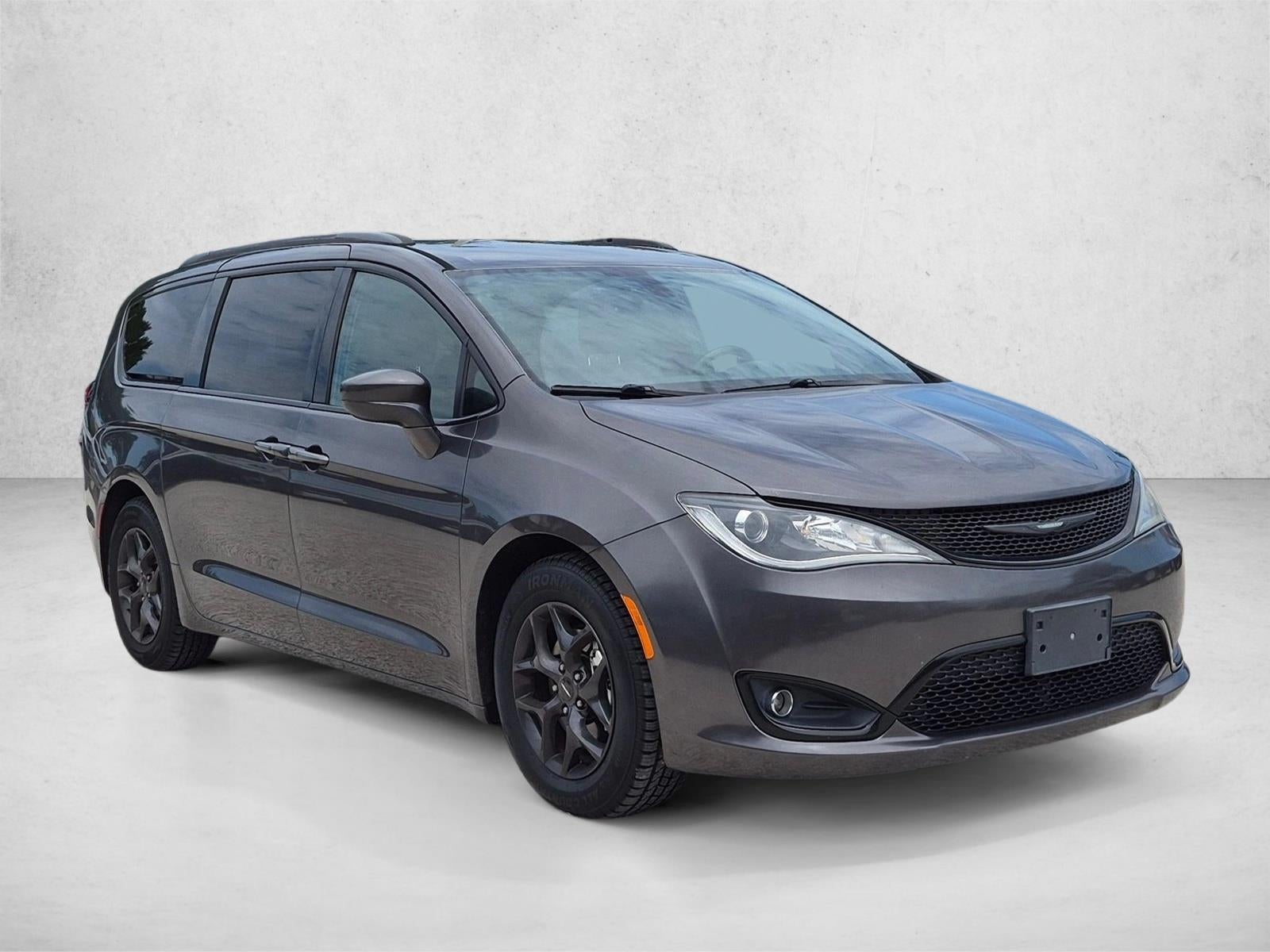 2018 Chrysler Pacifica Touring L Plus FWD
