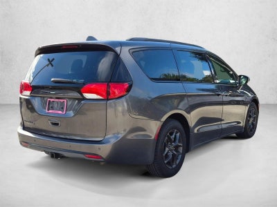 2018 Chrysler Pacifica Touring L Plus FWD