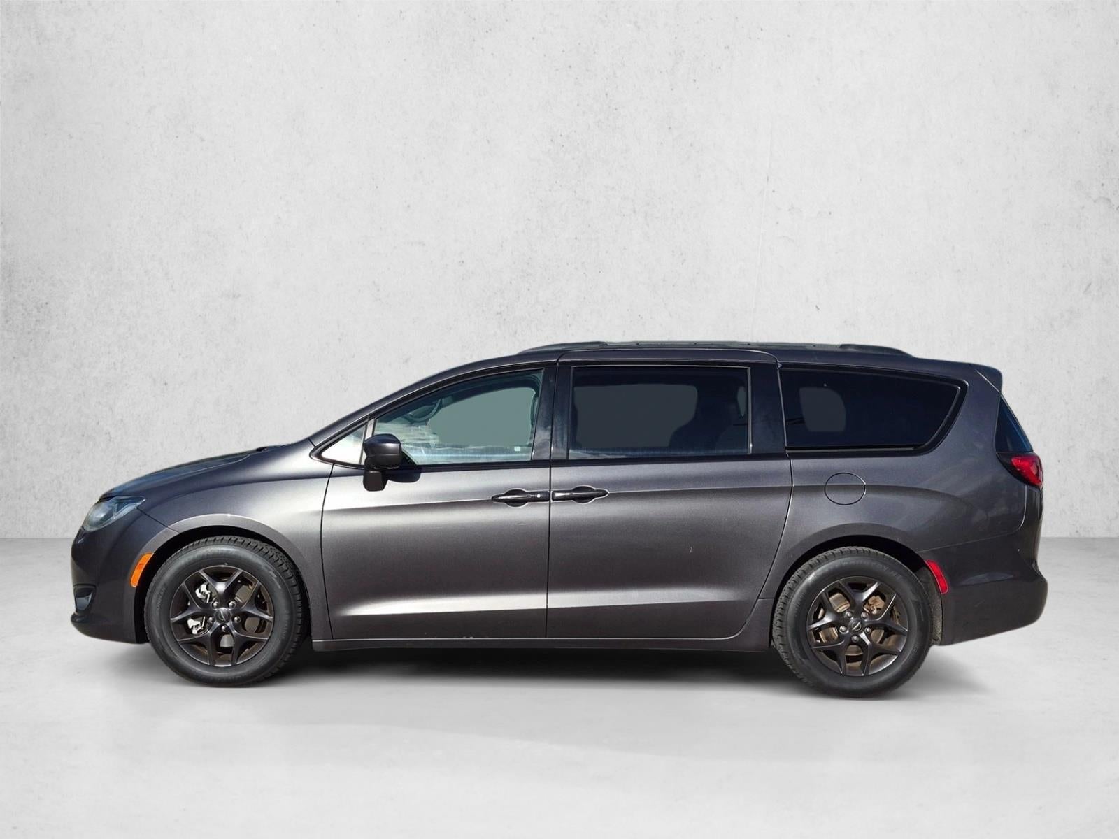 2018 Chrysler Pacifica Touring L Plus FWD