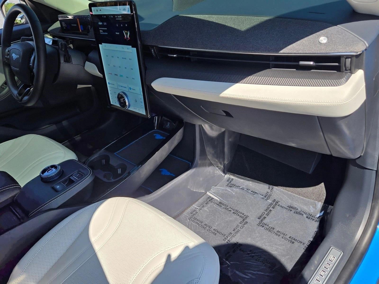 2022 Ford Mustang Mach-E Premium RWD