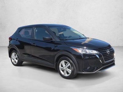 2025 Nissan Kicks Play S FWD