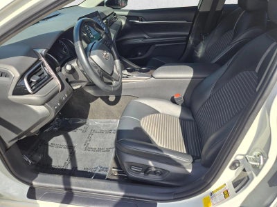 2021 Toyota Camry SE Auto (SE)