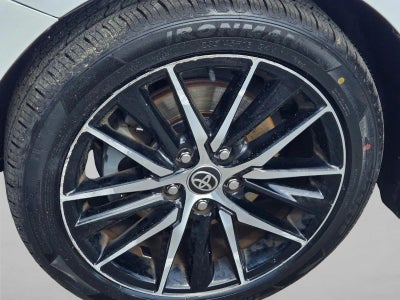 2021 Toyota Camry SE Auto (SE)