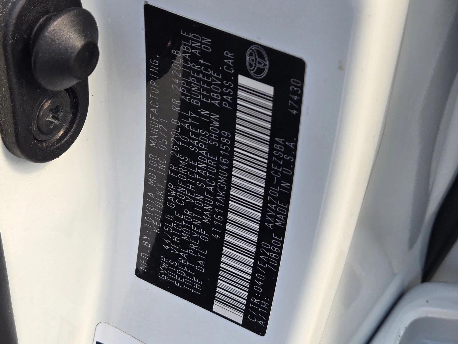 2021 Toyota Camry SE Auto (SE)