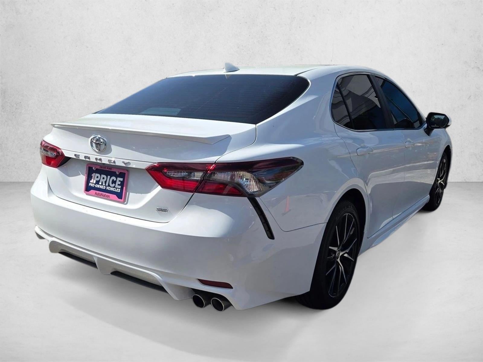 2021 Toyota Camry SE Auto (SE)