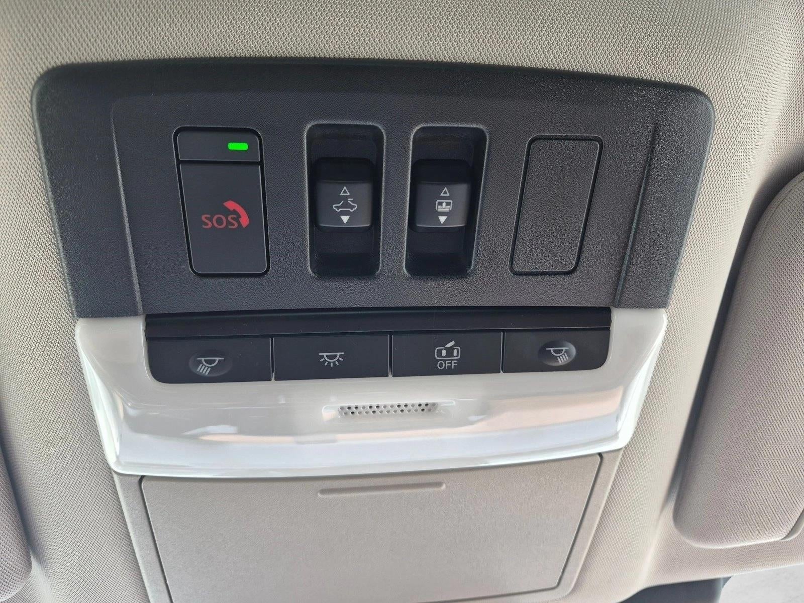 2025 Nissan Pathfinder Platinum 2WD