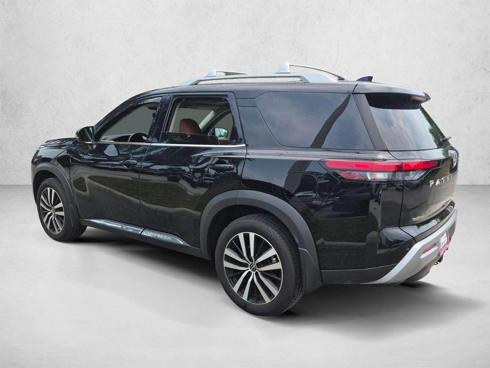 2025 Nissan Pathfinder Platinum 2WD