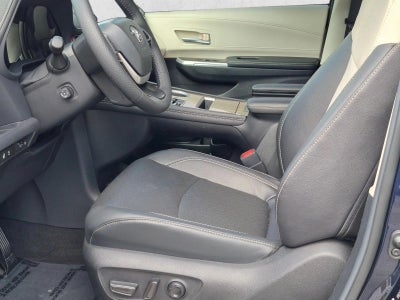 2025 Toyota Sienna Platinum AWD 7-Passenger (Natl)