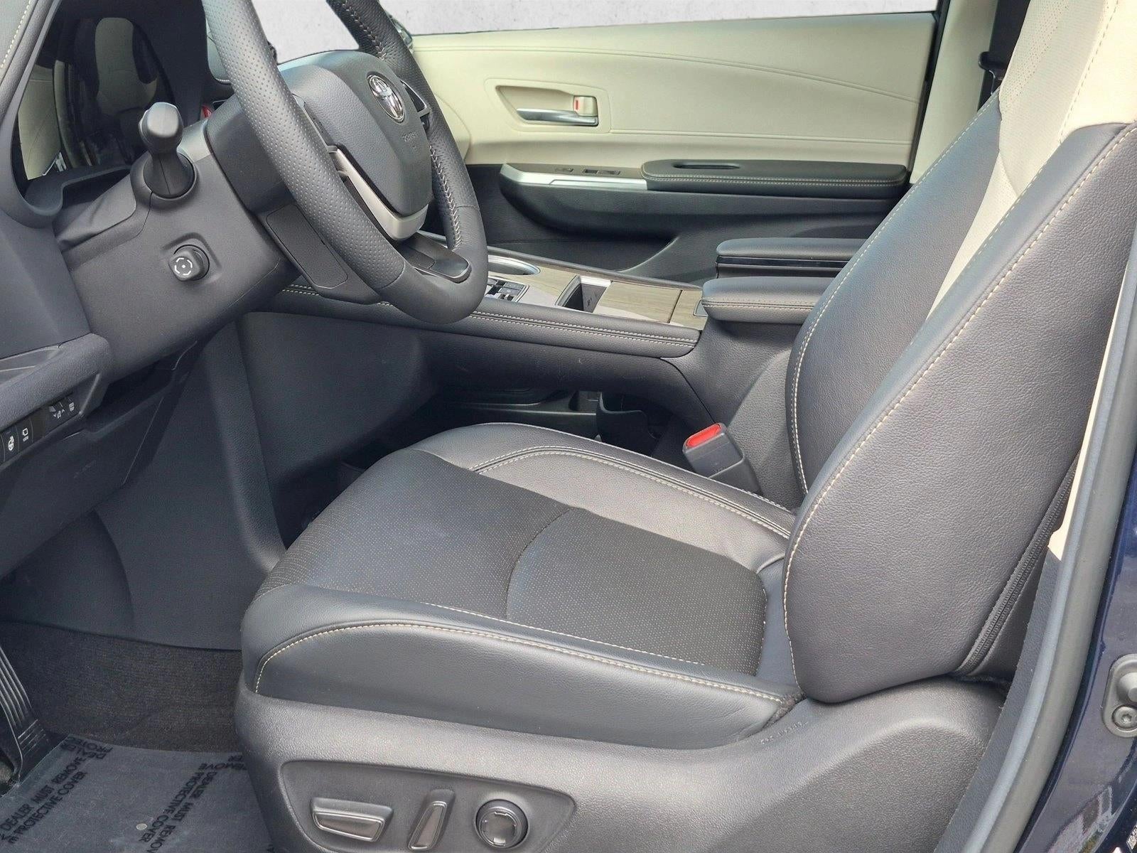 2025 Toyota Sienna Platinum AWD 7-Passenger (Natl)