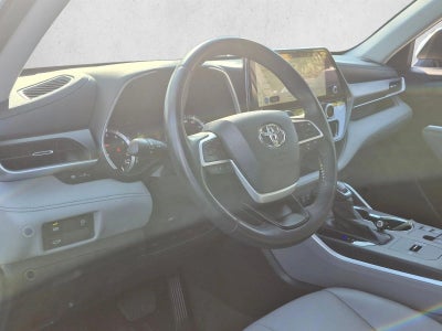 2023 Toyota Highlander XLE FWD (Natl)