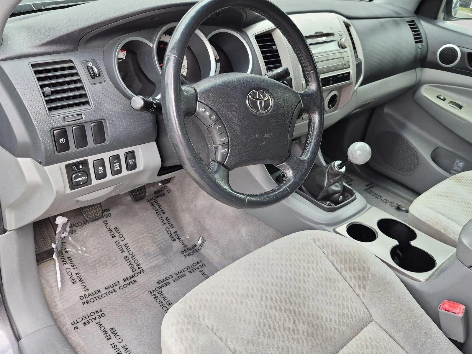 2011 Toyota Tacoma 4WD Double Cab Short Bed V6 Manual (Natl)