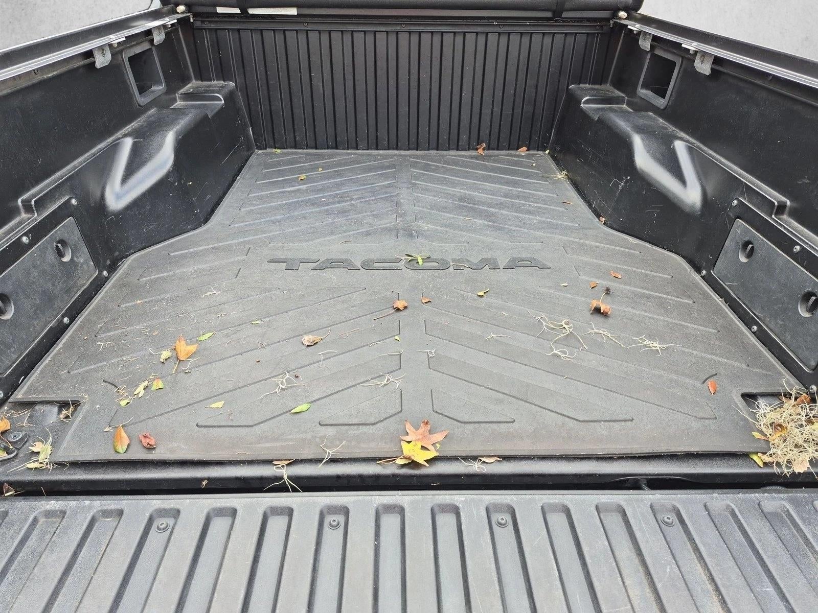 2011 Toyota Tacoma 4WD Double Cab Short Bed V6 Manual (Natl)