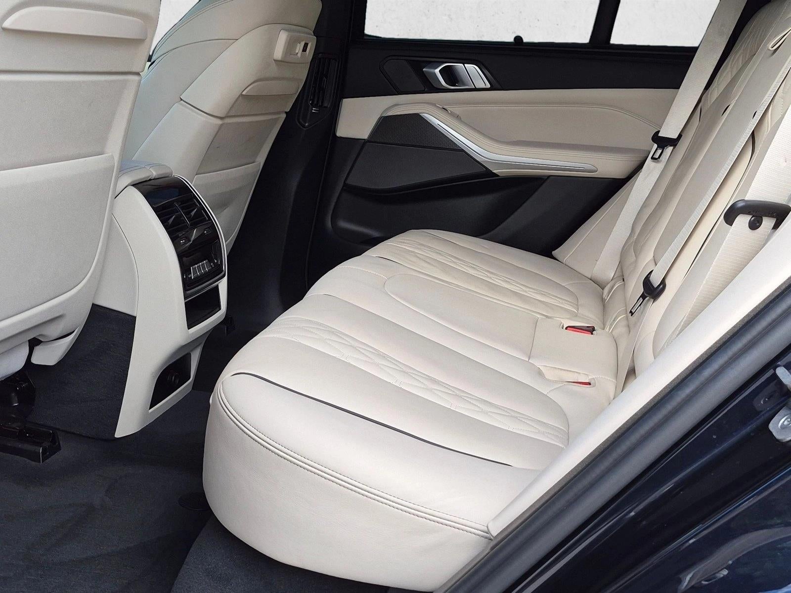 2022 BMW X5 M50i Sports Activity Vehicle